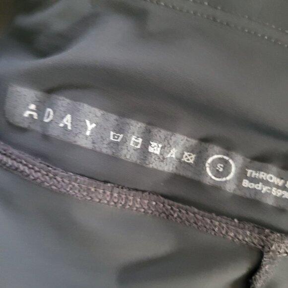 Aday Womens Throw and Roll Legging Size Small Dark Wash Stretchy - Picture 2 of 6